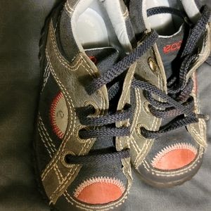 Ecco toddler shoes